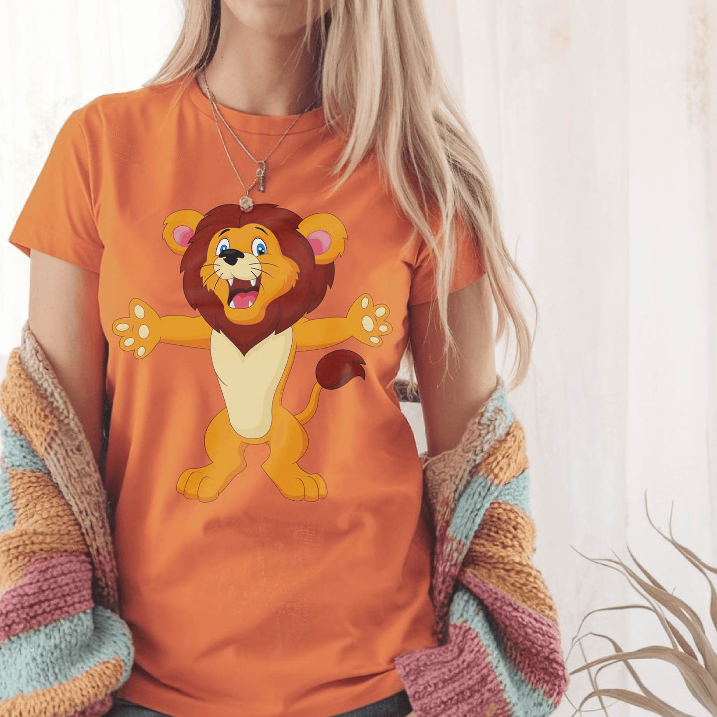 Leo/Lion symbol zodiac graphic t-shirtT-Shirt