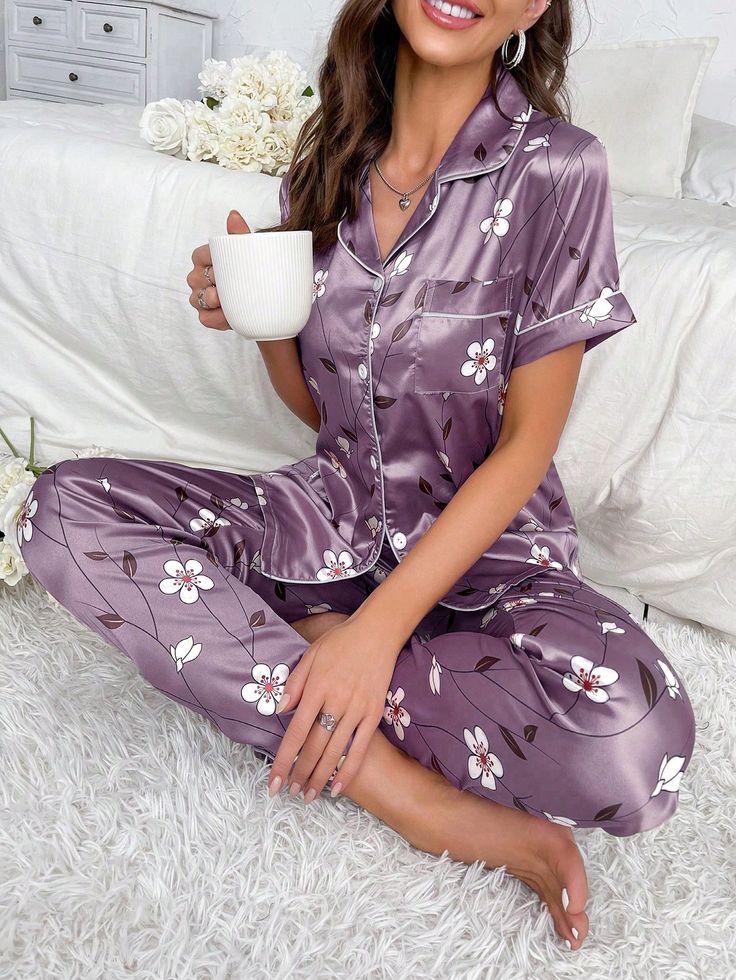 Women soft and luxury satin Pyjamas Set - Stylish Astro